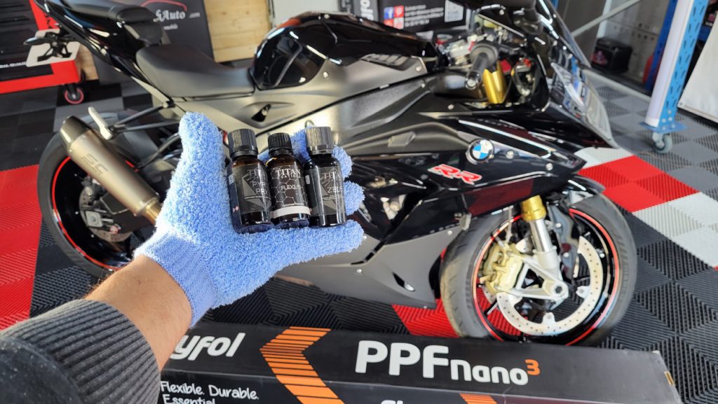 Traitement céramique Titan sur cette BMW S1000 RR