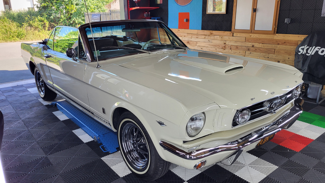 Ford-Mustang-66-Nettoyage-mise-vente-renopolishauto-Nantes-13