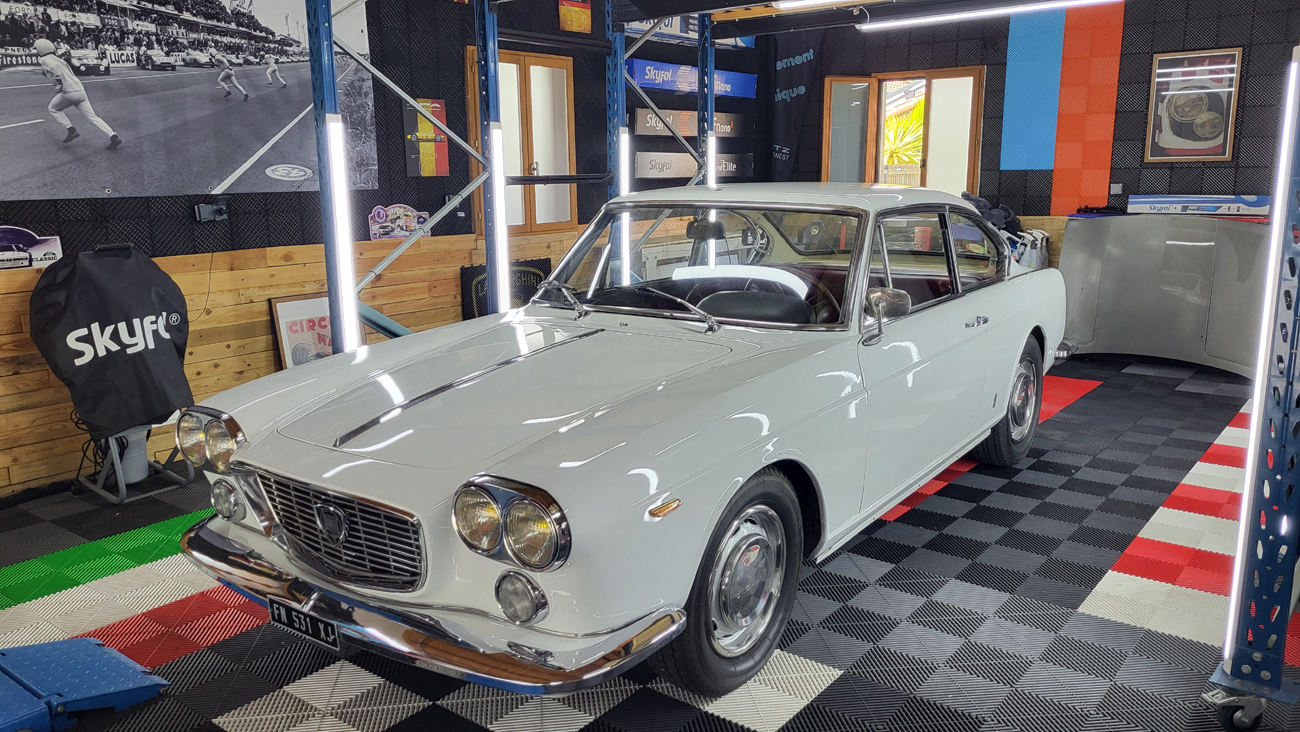 Lancia-Flavia-Pininfarina-1.8-Detailing-Nantes-renopolishauto-11