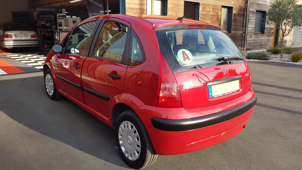 Lustrage-citroen-C3-rouge